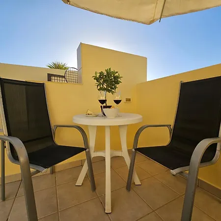 Modern And Welcoming Family With Large Terrace Apartment